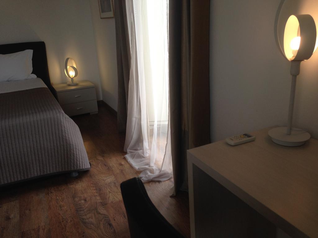 B&B Young Katania Zewnętrze zdjęcie
