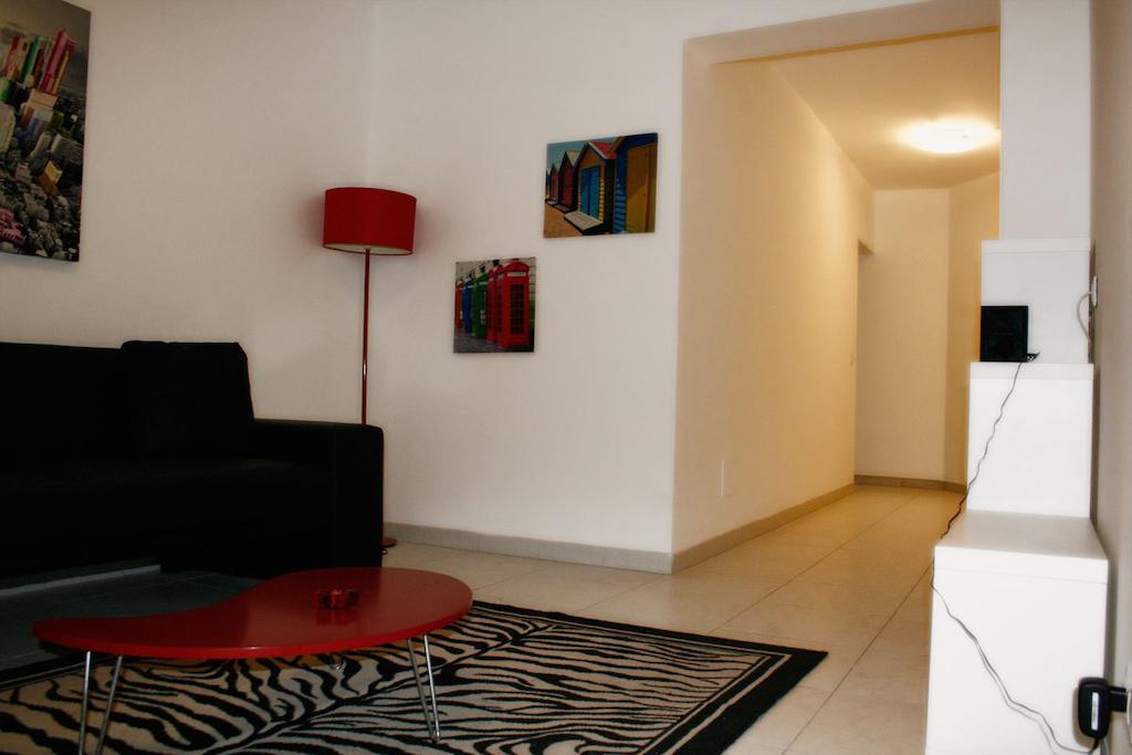 B&B Young Katania Zewnętrze zdjęcie